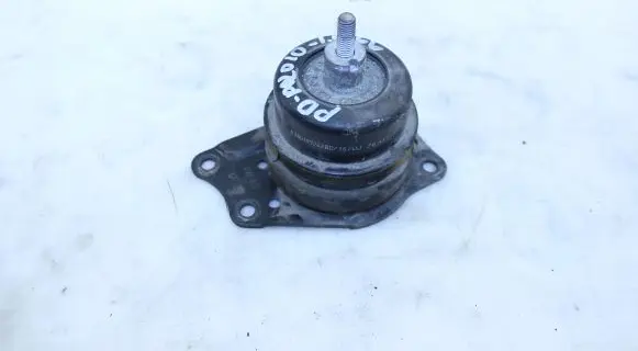 Volkswagen Polo V 6R Engine mount bracket 8618284