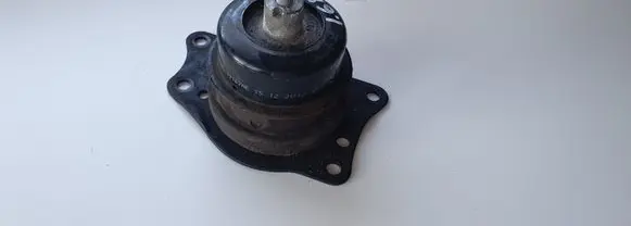 Skoda Rapid (NH) Engine mount bracket