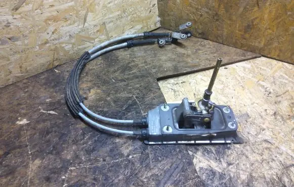 Seat Ibiza III (6L) Gear shifter/selector 6Q0711061
