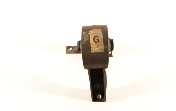 Mitsubishi Outlander Engine mount bracket 1M6498