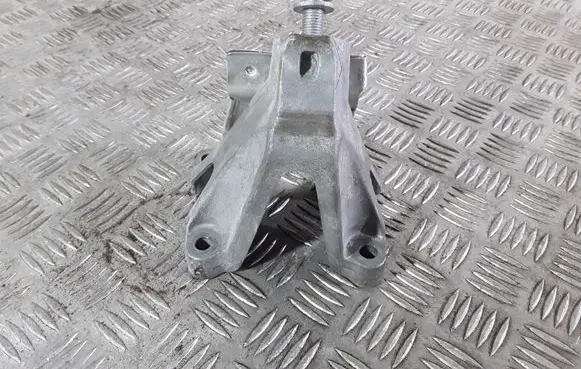 Audi A6 S6 C7 4G Engine mounting bracket 8K0199307