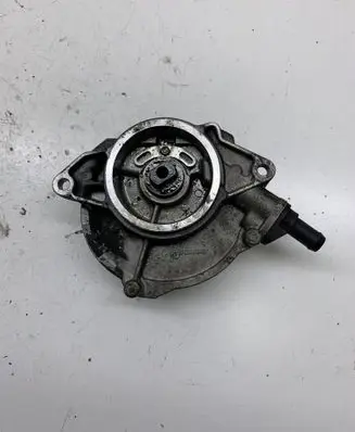 Volkswagen Touareg I Vacuum pump 057145100AE 70090610000