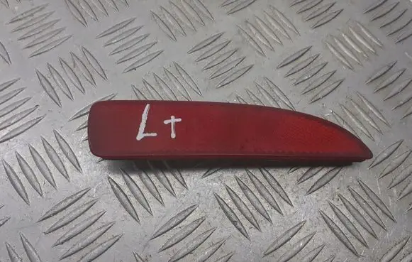 Mazda 3 I Rear tail light reflector P3945B