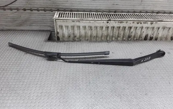 Chrysler Pacifica Windshield/front glass wiper blade 