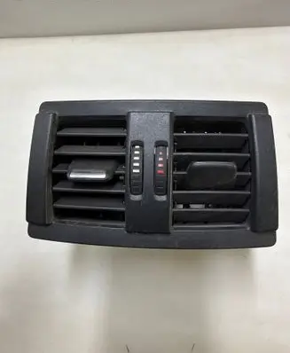 BMW 3 F30 F35 F31 Rear air vent grill 9265350 0083 0858201