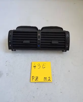 BMW 3 E46 Dash center air vent grill 8363199