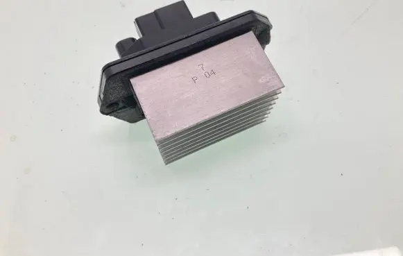 Land Rover Discovery 4 - LR4 Heater blower motor/fan resistor 0778001020