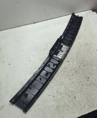 Volkswagen Touareg II Trunk/boot sill cover protection 7P0863459E