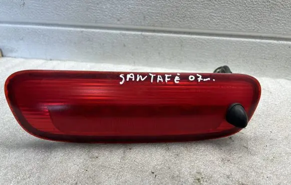 Hyundai Santa Fe Third/center stoplight 927502B000
