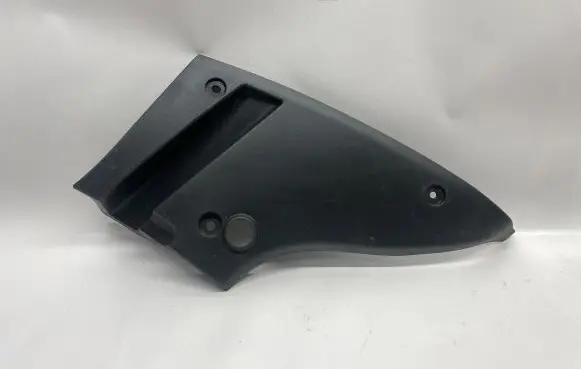 Chevrolet Camaro Rear/tail light trim molding 84070690