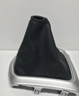 Nissan Qashqai Gear lever shifter trim leather/knob 969354EA0A 969UA4EA0A