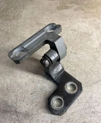 Volkswagen Phaeton Front door upper hinge 3D4831402