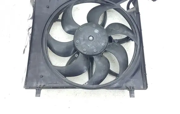 Peugeot 208 Electric radiator cooling fan MS2680008153 351320078C 9827752980