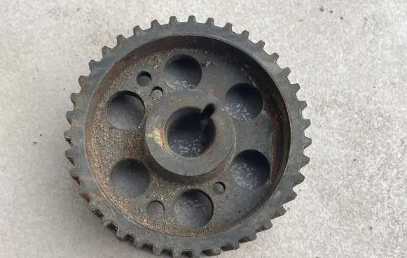 Opel Astra J Fuel pump gear (pulley) 55183530