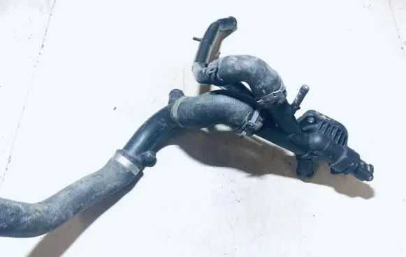 Volkswagen PASSAT B6 Engine coolant pipe/hose 038906081A 3c0121087a