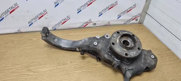 BMW X5 F15 Front wheel hub 6773783