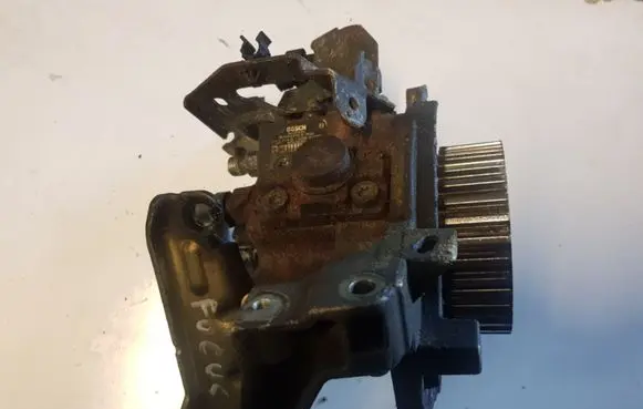 Ford Focus Fuel injection high pressure pump 0445010102