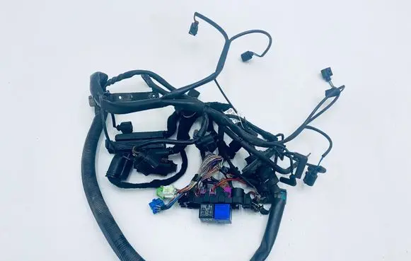 Audi A2 other engine part 8Z1971072