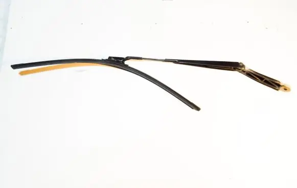 Volkswagen PASSAT B7 Front wiper blade arm 3AB955409