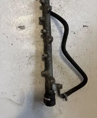 BMW 5 E60 E61 Fuel main line pipe 0445214030 7787164