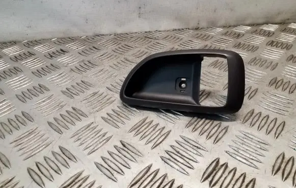 Hyundai Terracan Other front door trim element 82611H1020