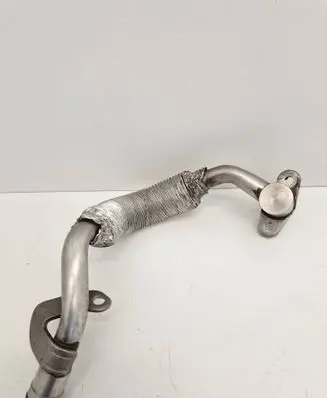 BMW M4 F82 F83 Oil fill pipe 7848526