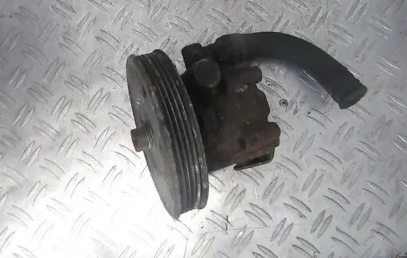 Mitsubishi Galant Power steering pump