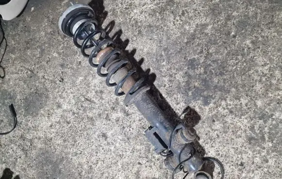 BMW 7 F01 F02 F03 F04 Rear shock absorber/damper 6791674
