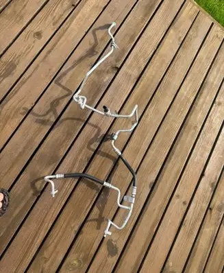 Air conditioning (A/C) pipe/hose