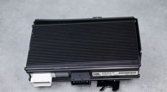 Citroen C6 Sound amplifier 9662695480