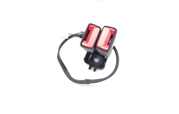 Opel Mokka B Middle seatbelt buckle (rear) 9851193180 A023K410A