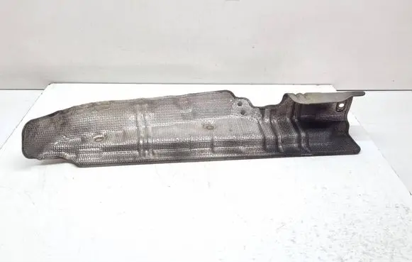 BMW X3 F25 Heat shield in engine bay 8511809