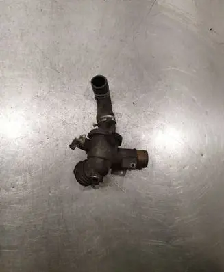 Mercedes-Benz E W212 Thermostat housing A6512000615