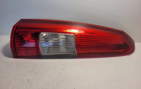 Volvo V70 Rear/tail lights 9154493 9154492