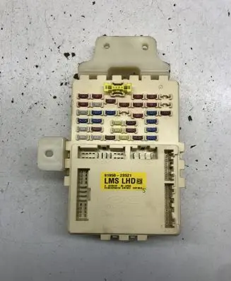 Hyundai ix35 Fuse module 919502S521