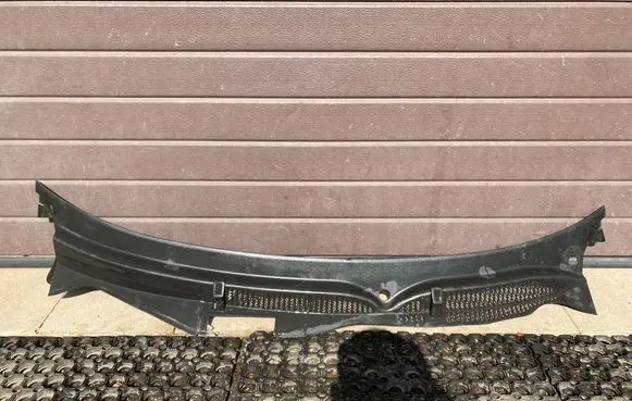 Audi A3 S3 8L Wiper trim 8L1819415B