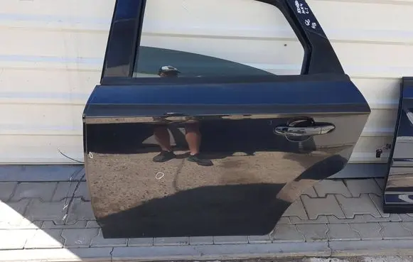Ford Mondeo MK IV Rear door