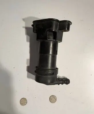 Audi A4 S4 B7 8E 8H Headlight washer spray nozzle 8E0955101C