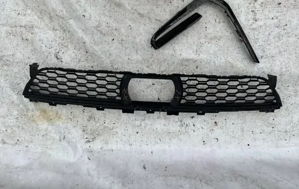 BMW X7 G07 Front bumper lower grill