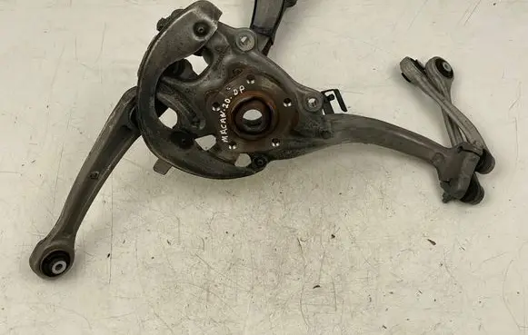 Porsche Macan (95B) Front wheel hub spindle knuckle 8K0407156C 95B407254E