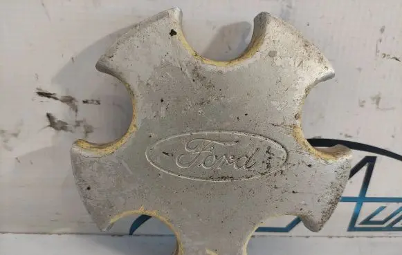 Ford Galaxy Original wheel cap A95VWX1137BA 5030052