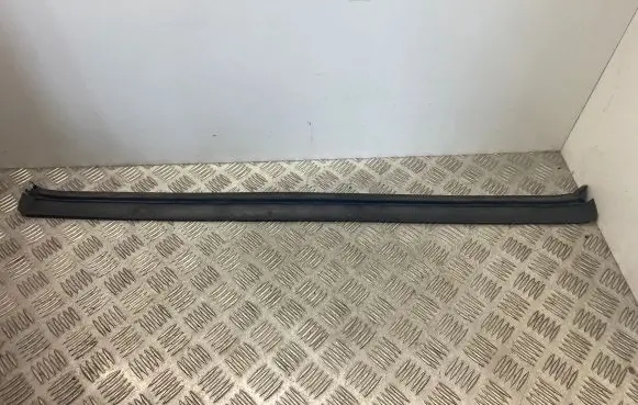 BMW 5 F10 F11 Engine compartment rubber 