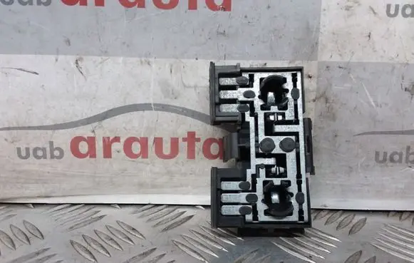 Tail light part