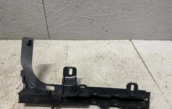 Mercedes-Benz E W213 Engine compartment rubber A2138310600 WPT51531