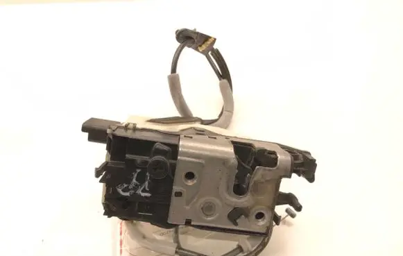 Citroen C4 II Front door lock 9685351480