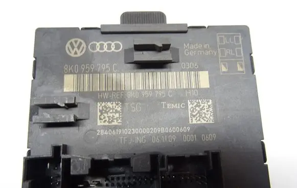 Audi A4 S4 B5 8D Door control unit/module 8K0959795C
