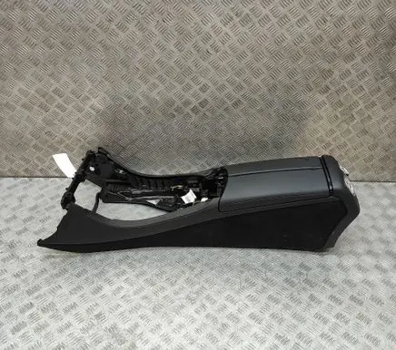 Mercedes-Benz E W238 Center console A2136801600