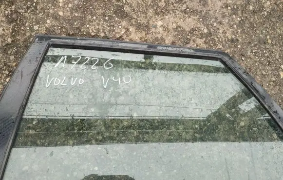 Volvo S40, V40 Rear door window glass