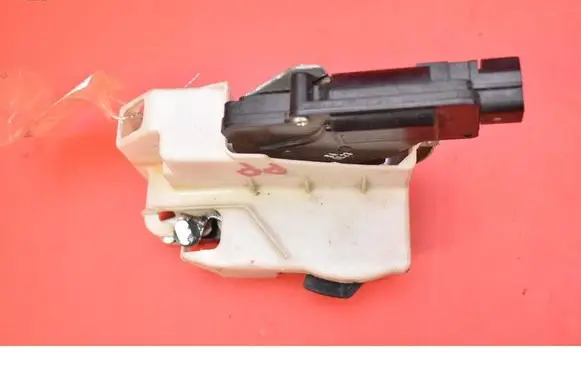 KIA Picanto Front door lock 