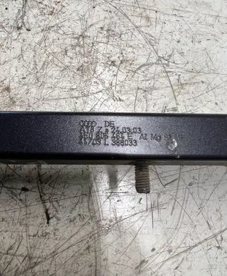 Audi A8 S8 D3 4E Fender mounting bracket 4E0805464E